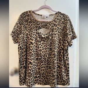 Women’s Cheetah print blouse 1x